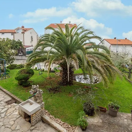 Amazing In With 1 Bedrooms And Wifi Apartament Rovinj